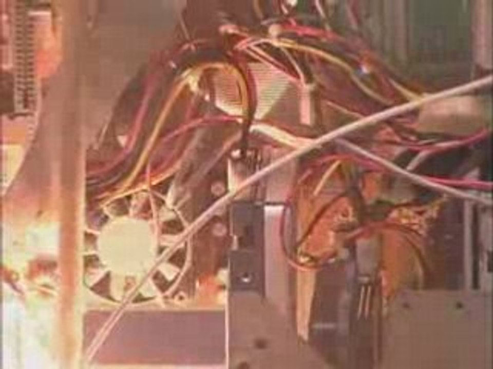 Will it Blend Parody - Mac Vs PC - Slightly-Mad Science