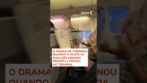 Centenas de passageiros ficam presos em avião com temperatura de 52°C na Europa #shorts