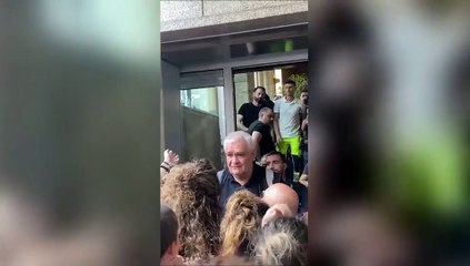 Protesta al Politecnico, il caso del buttafuori: «Dall'addetto alla security un saluto fascista rivolto ai manifestanti»