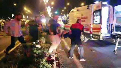 Karaköprü’de feci zincirleme kaza, bir araç takla attı: Yaralılar var