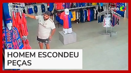 Homem furta 17 camisas de clube e esconde na bermuda no Paraná
