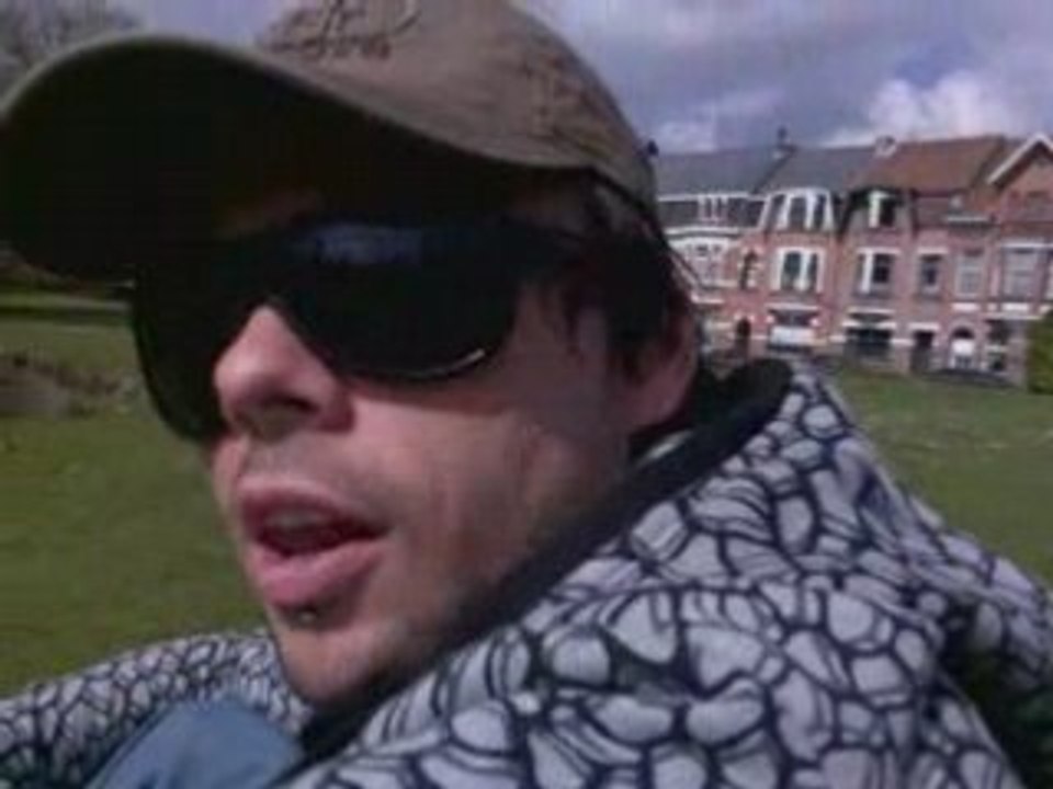 Video002