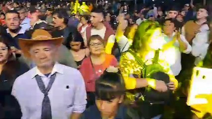 Los Palmeras hacen bailar a los tartagalenses, en la Serenata del Centenario