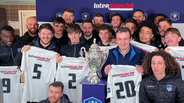 Remise de maillots au Petit Poucet Intermarché