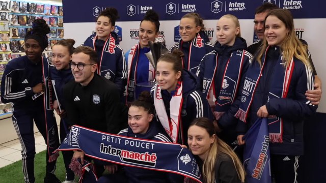 Remise des maillots à l’Intermarché de Vals-Près-Le-Puy