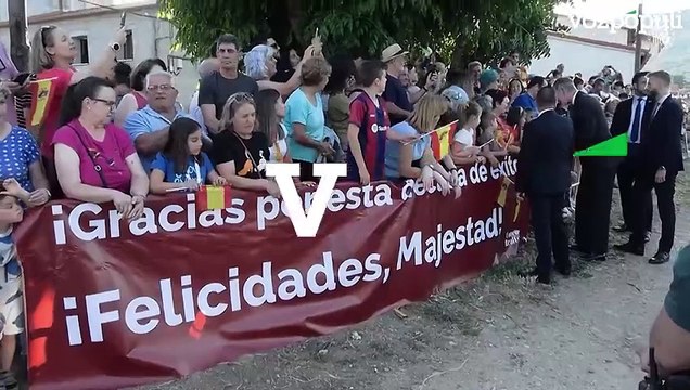 El comentario de un niño al Rey Felipe VI mientras saludaba a los asistentes