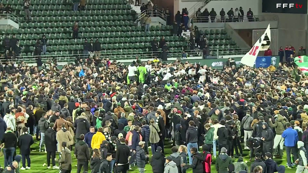 La joie du Red Star FC promu en L2 après 5 ans d'attente