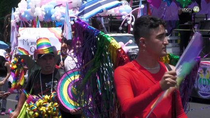 Salen a las calles miles de personas para celebrar el orgullo LGBTQ+