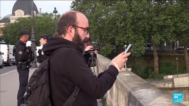 JO-2024 : des bateaux défilent sur la Seine pour une répétition avant la cérémonie d'ouverture