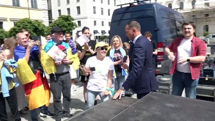 كرة القدم أيضاً ضحية الحرب الروسية على أوكرانيا.. عرض مقاعد ملعب تعرّض للقصف في خاركيف