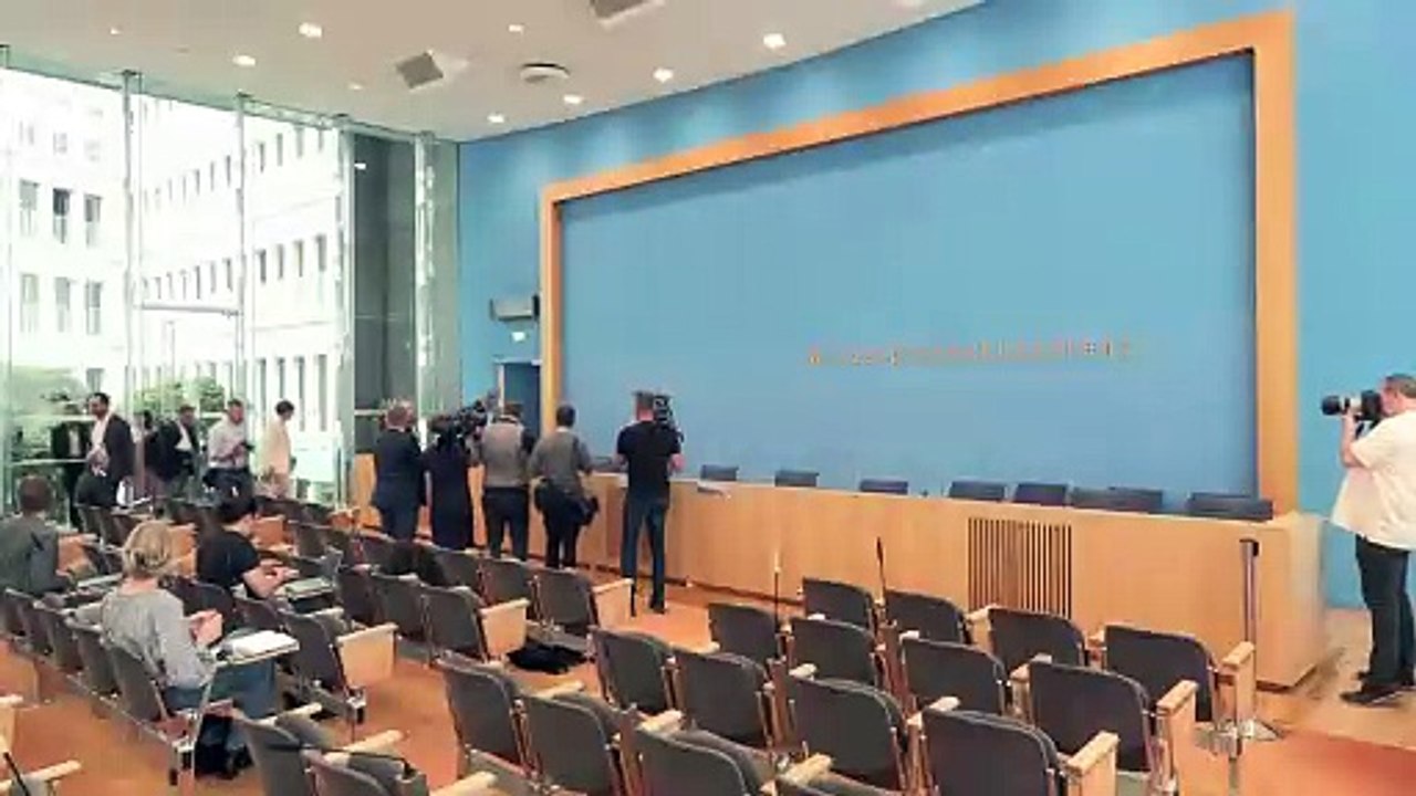 Stark-watzinger blockt rücktrittsforderungen ab