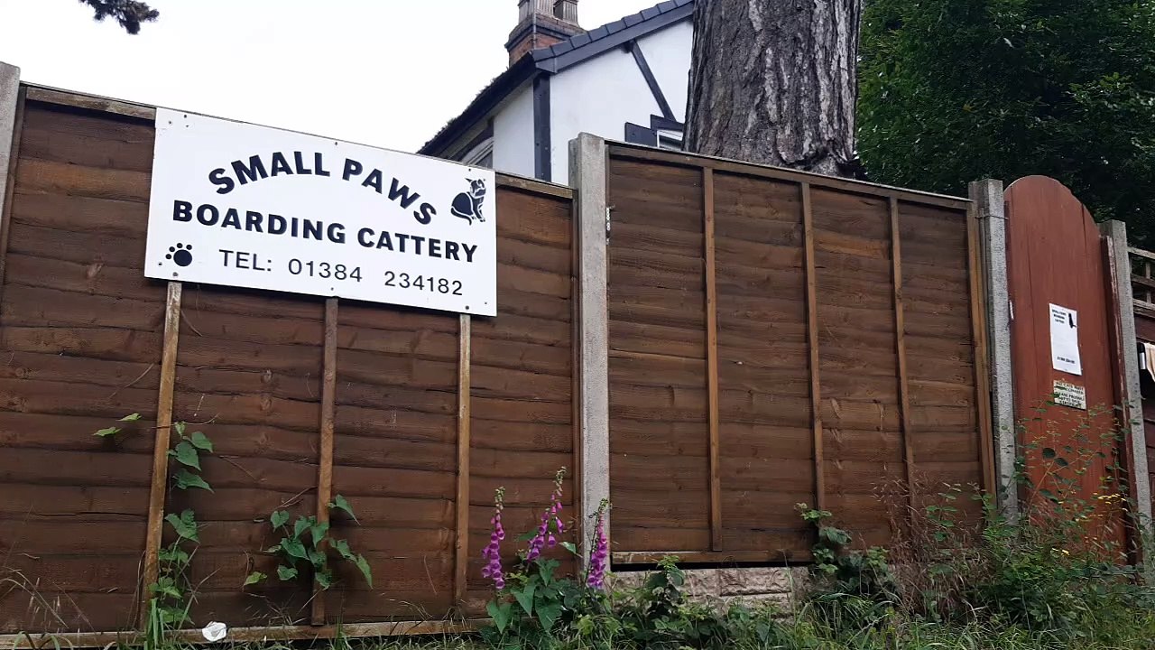 Small paws cattery closes.