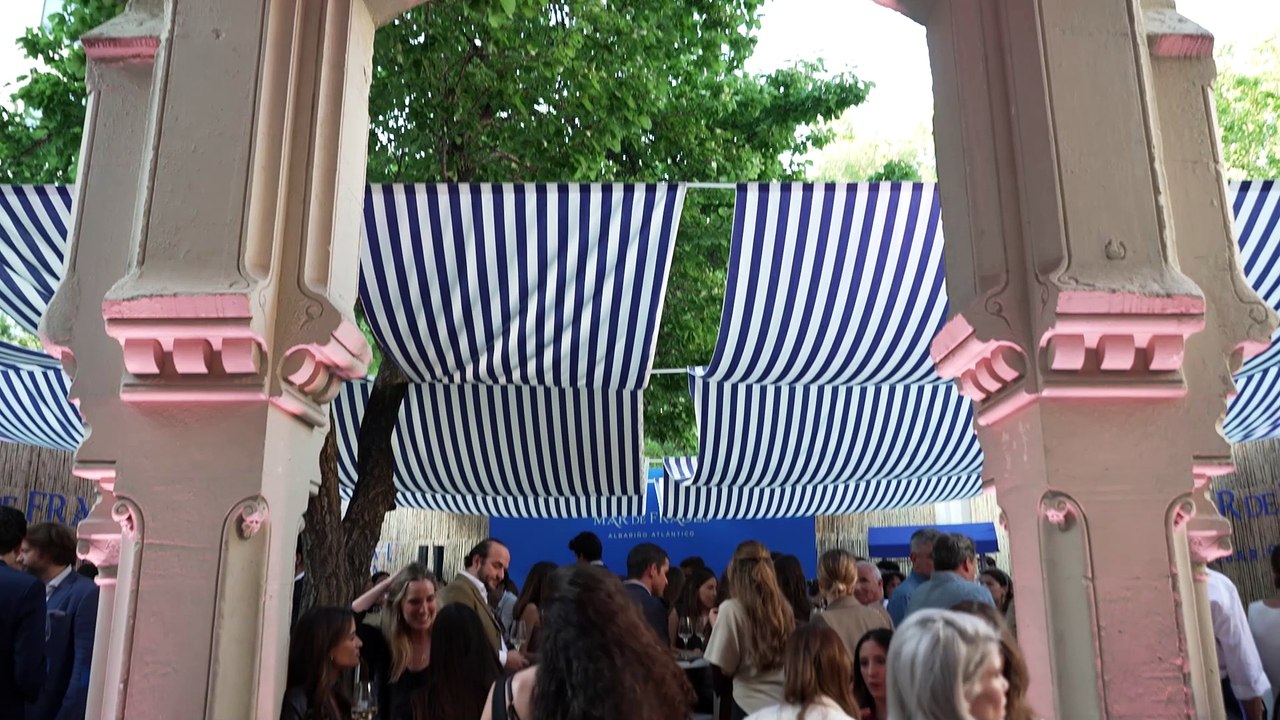 Rostros conocidos acuden a Casa Atlántica, el nuevo espacio sensorial del Palacio Santa Bárbara