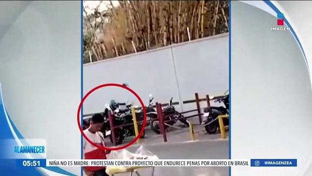 VIDEO: Ladrones intentan llevarse una motocicleta en Tejalpa, Morelos
