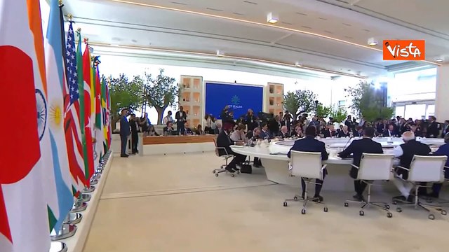 Papa Francesco: IA potrebbe portare a ingiustizia fra nazioni avanzate e nazioni in via di sviluppo