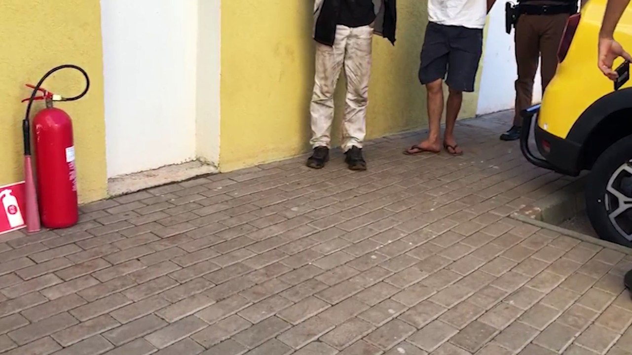 Dupla é detida pela Polícia Militar acusada de realizar furto de fios