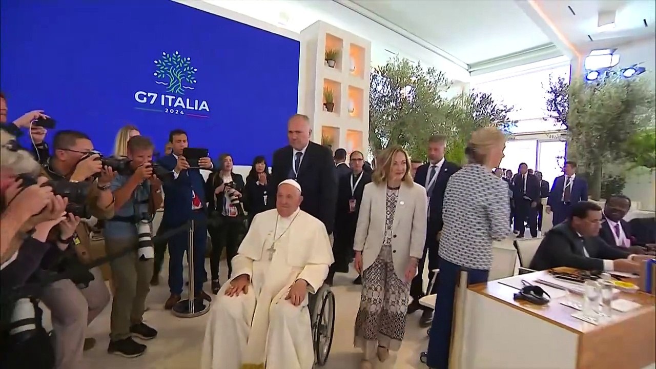 Papa Francisco pede no G7 a proibição das 'armas autônomas letais'