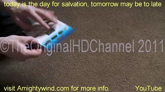 unpack Sony 32 GB Memory Stick Pro Duo