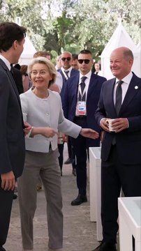 #Insolite Au deuxième jour du #sommet du #G7 en #Italie les #dirigeants des 7 pays du G7 #chantent joyeux #anniversaire pour le #Chancelier #allemand Olaf #Scholz qui fête ce 14 juin ses 66 ans.