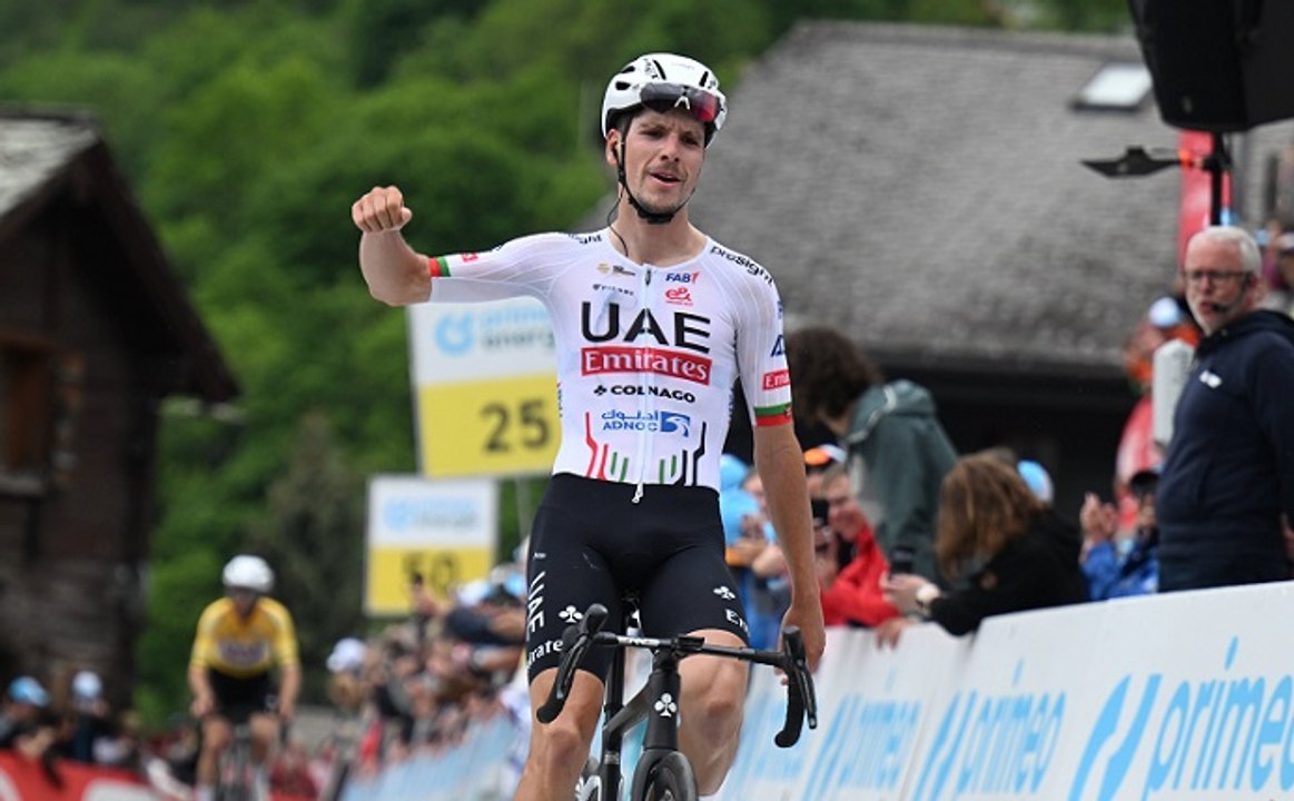 Cycling - Tour de Suisse 2024 - Stage 6 highlights, Joao Almeida wins, Adam Yates remains leader, Lenny Martinez performs