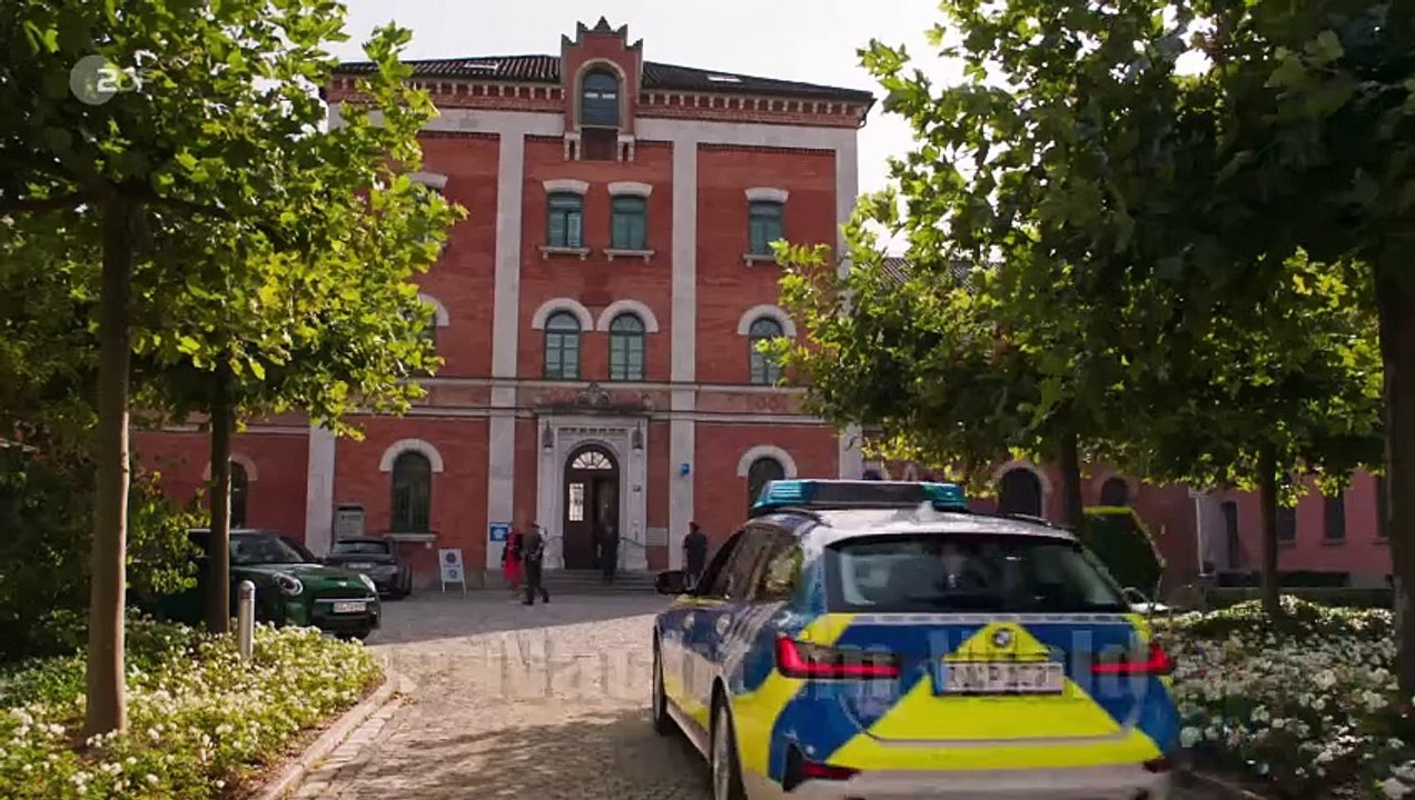 Die Rosenheim-Cops (551) Staffel 23 Folge 20 - Eine Nacht im Wald