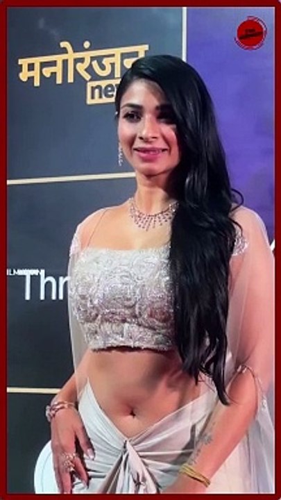 உன்னாலே உன்னாலே நடிகையா இது.. 46 வயதில் நீச்சல் உடையில் கவர்ச்சி போஸ் #tanishaamukerji #shorts #bollywood #actress #glamour #tamil #navel #bikini