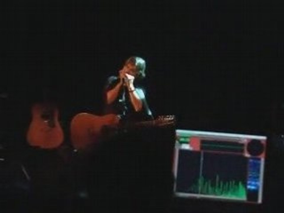 Jean-Louis Aubert Colombes 23/11/07 Un tour sur moi même