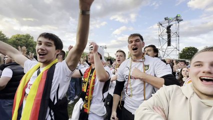 Atmosfera w hanowerskiej strefie kibica na meczu otwarcia Niemcy-Szkocja