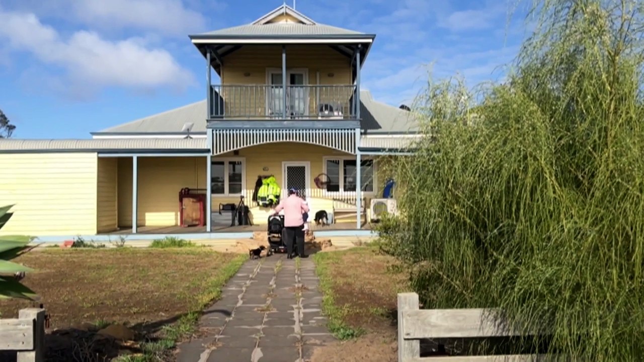 Patient Assisted Travel Scheme leaving country WA residents unfairly out of pocket for medical treatment, advocates say