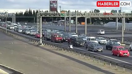 Yola çıkacaklar dikkat! İstanbul'dan çıkışlar durma noktasına geldi