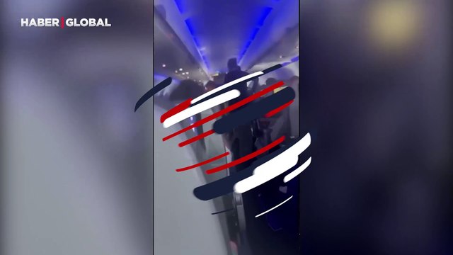 Doktor Mehmet Öz uçakta fenalaşan yolcunun hayatını kurtardı