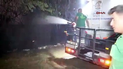Gece boyunca devam etti: Evler tahliyeler edildi