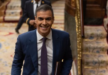 Editorial de Llamas: "No basta con esperar a que Sánchez caiga, la derecha tiene que unirse y plantar batalla"