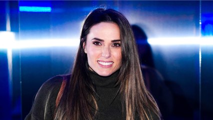 GALA VIDEO - PHOTO - Capucine Anav comblée : elle s’est mariée au père de sa fille !