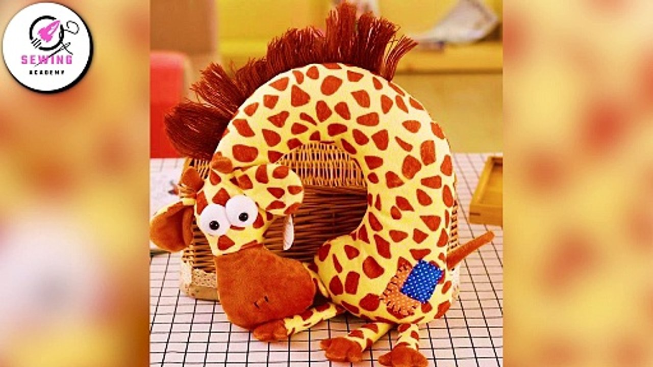 30 Sewing Neck Pillows Ideas | 30 Sewing Travel Pillow DIY Projects