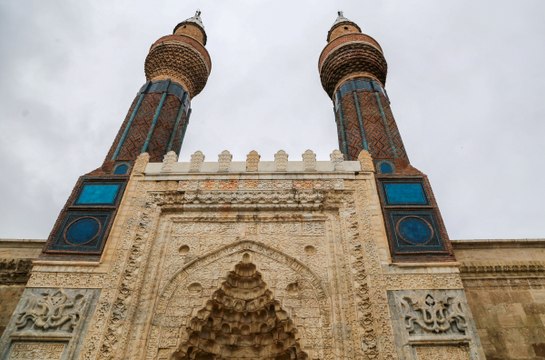 Gök Medrese yenilenen yüzüyle ziyarete açıldı