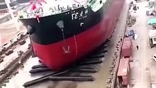 The_moment_the_giant_ship_was_launched_into_the_water_#shorts(360p)