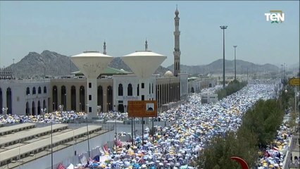 الشيخ ماهر المعيقلي خلال خطبة عرفة يطلب من حجاج بيت الله الدعاء لـ أهل غزة 