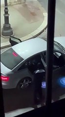 Скачать видео: Bitonto, i banditi fanno esplodere il bancomat di corso Vittorio Emanuele e portano via il bottino: ecco come