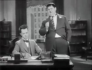 Stanlio e Ollio - La lettera del comizio elettorale