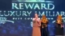 IRT Meraih reward 1 miliar( A housewife  won a reward of 1 billion)