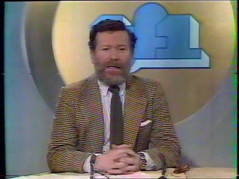 TF1 - 28 Février 1983 - Pubs, speakerine (Evelyne Dhéliat), flash infos (Julien Besançon)