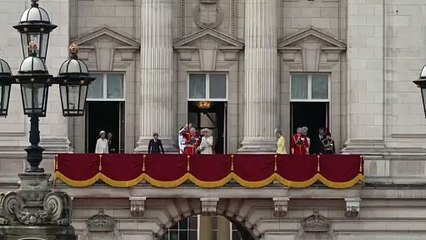 El saludo de la princesa de Gales, Kate Middelton desde el Palacio de Buckingham