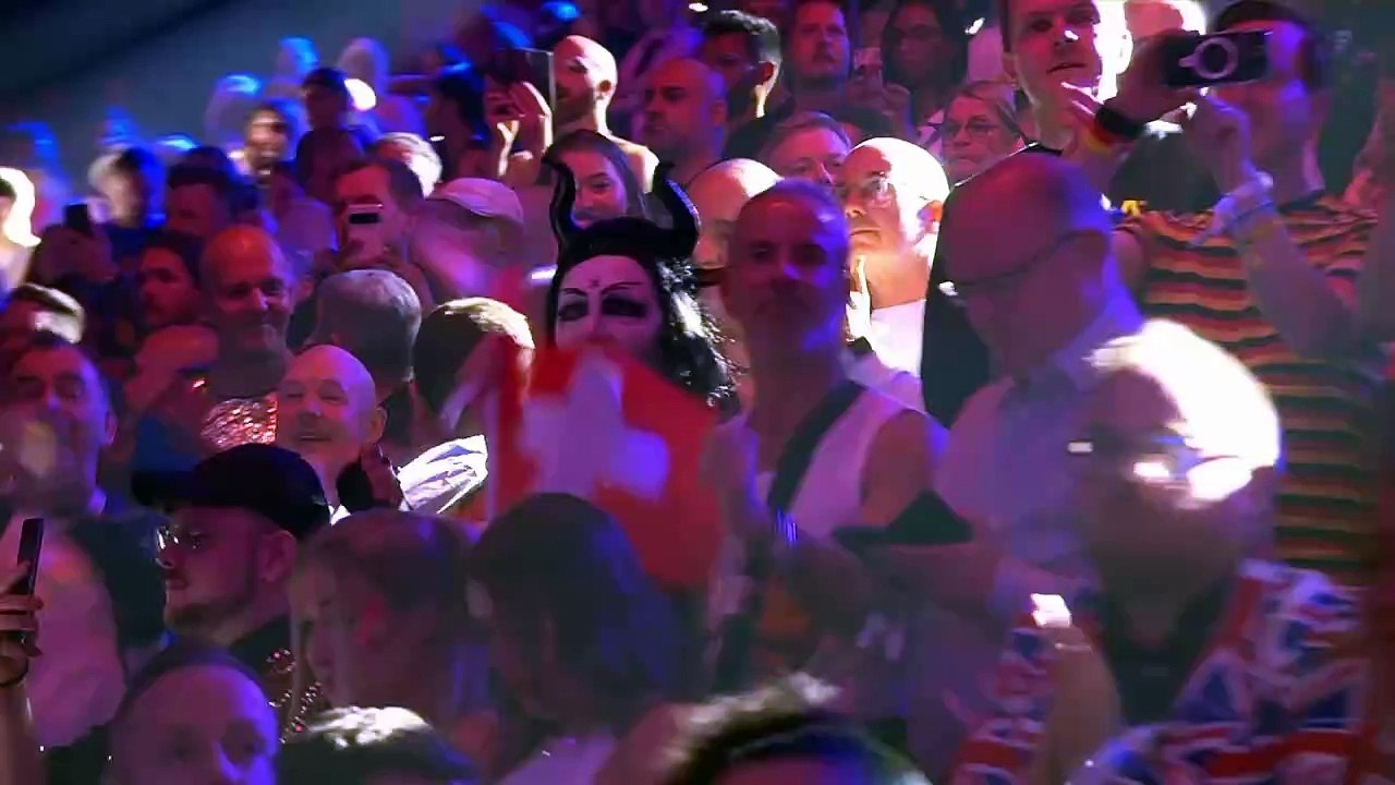 Nemo vinder for Schweiz med tale | Eurovision Song Contest 2024 | DRTV