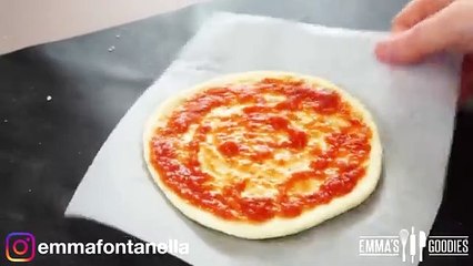 1 Minute MICROWAVE PIZZA ! The EASIEST 1 minute Pizza Recipe!