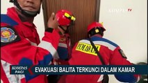 Aksi Petugas Damkar Selamatkan Bayi 1,5 Tahun Terkunci dalam Kamar