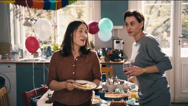 Papa est en congé parental Bande-annonce (DE)