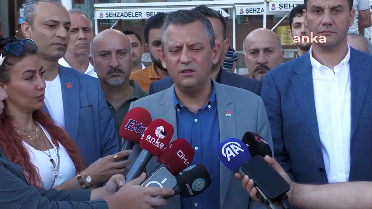 Özgür Özel bayram namazının ardından açıklama yaptı