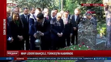 MHP Lideri Bahçeli, Türkeş'in kabrinde