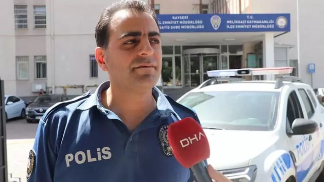 Otomobilde boğulmak üzere olan ikizleri kurtaran polis: Hiç düşünmeden camı kırıp, bebekleri çıkardık